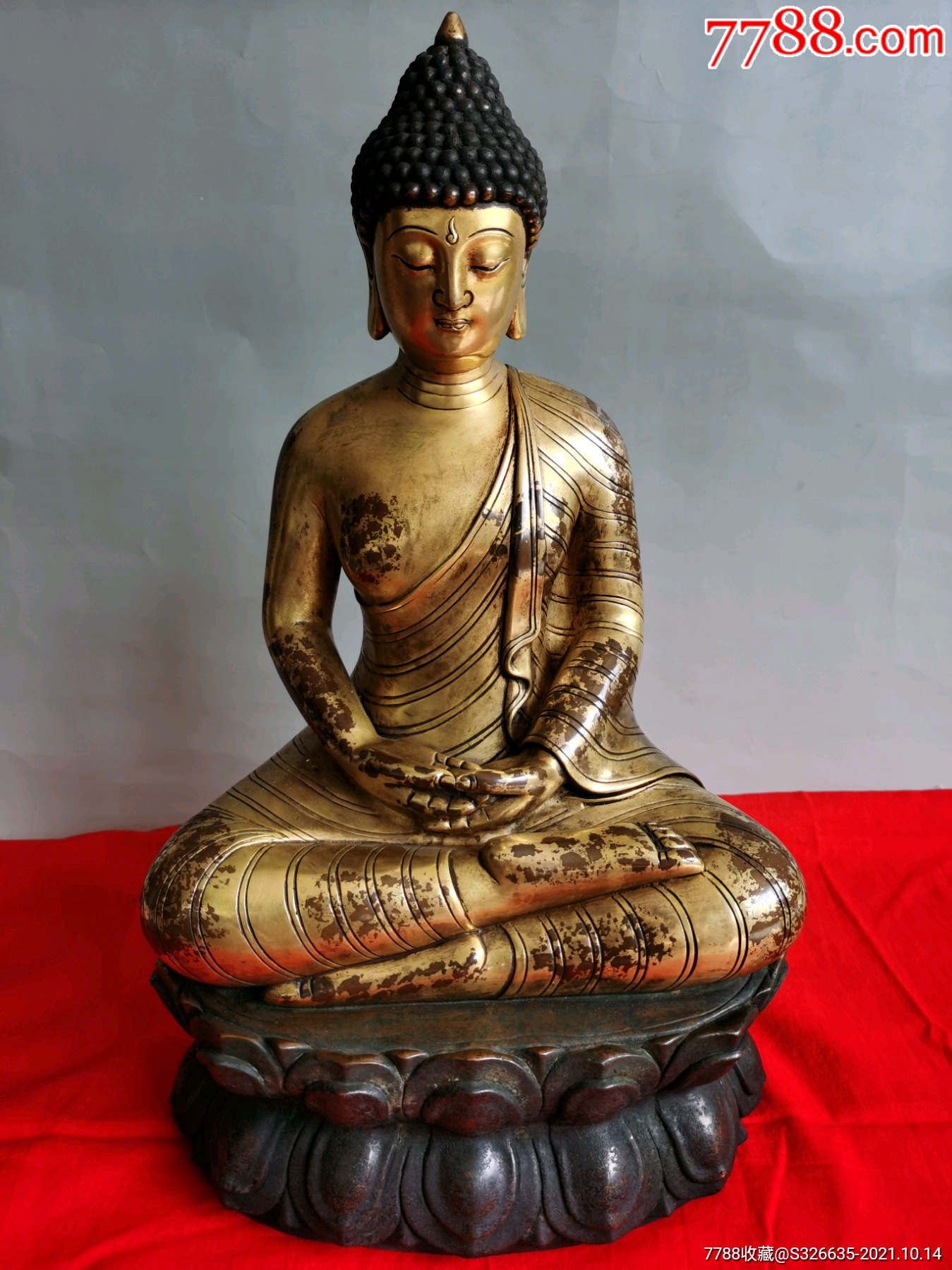 滚动鼠标滚轴,图片即可轻松放大,缩小更多"铜像/铜佛像