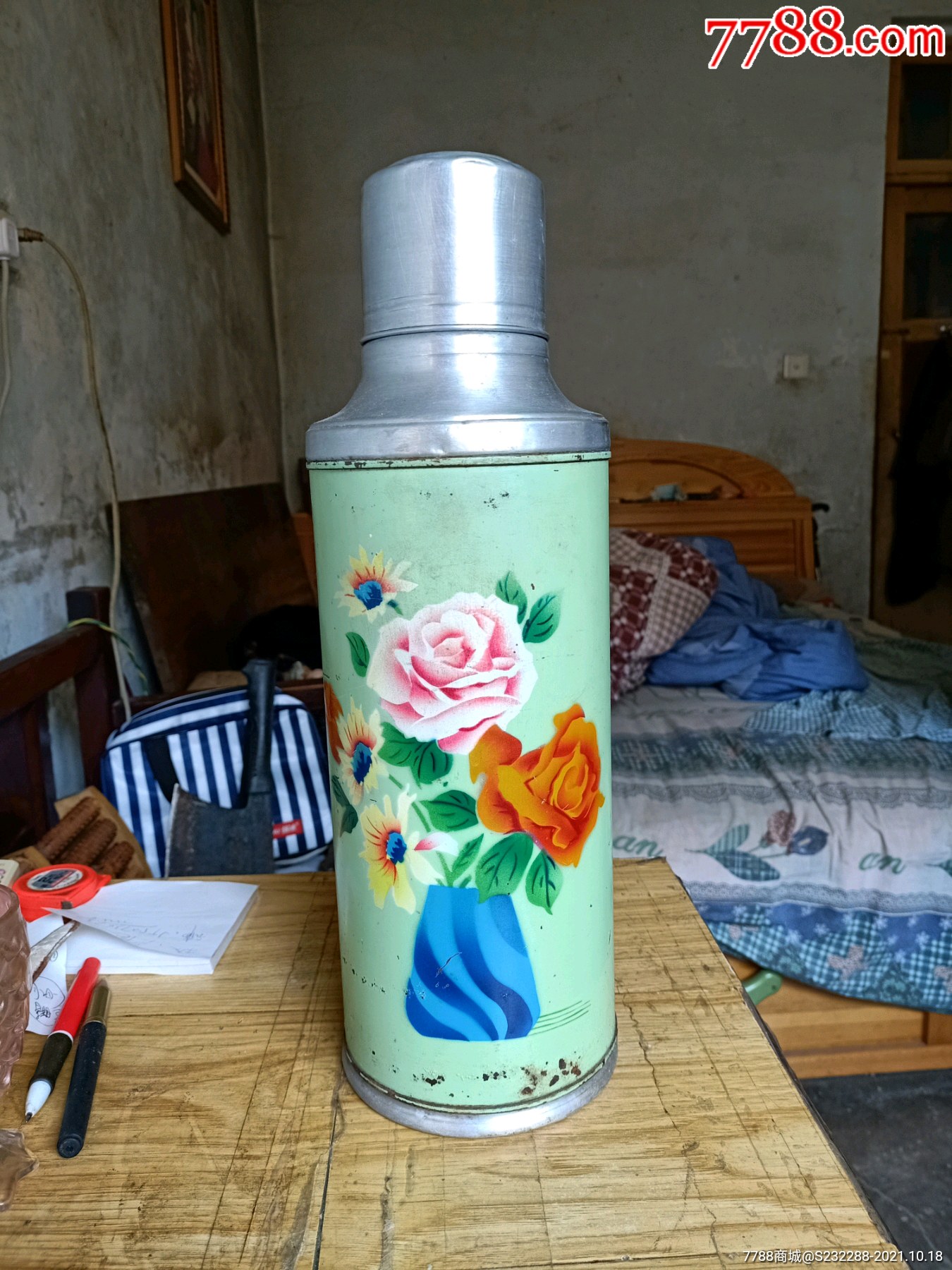 老款铁皮保温壶稀少绿色款