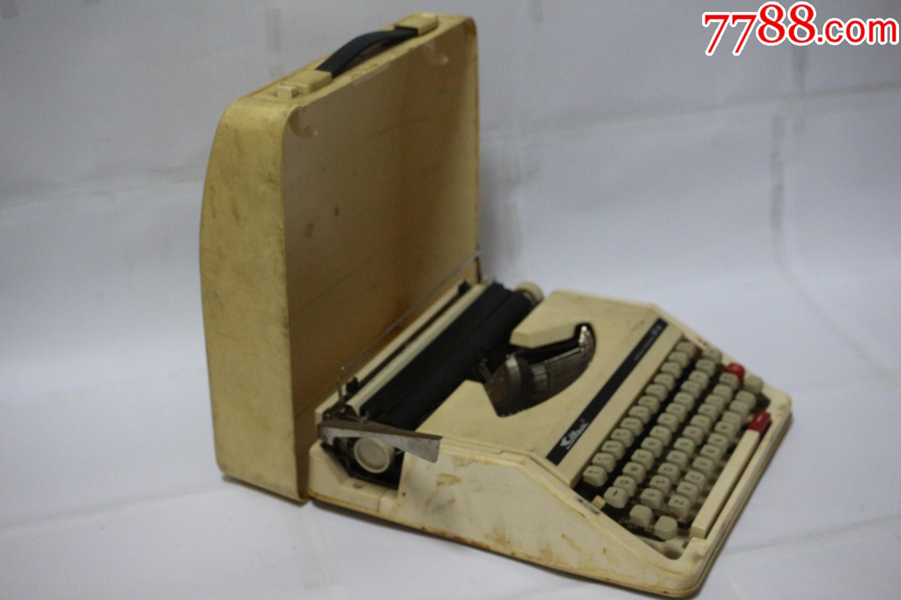 飞鱼牌88tr型英文打字机怀旧老物件