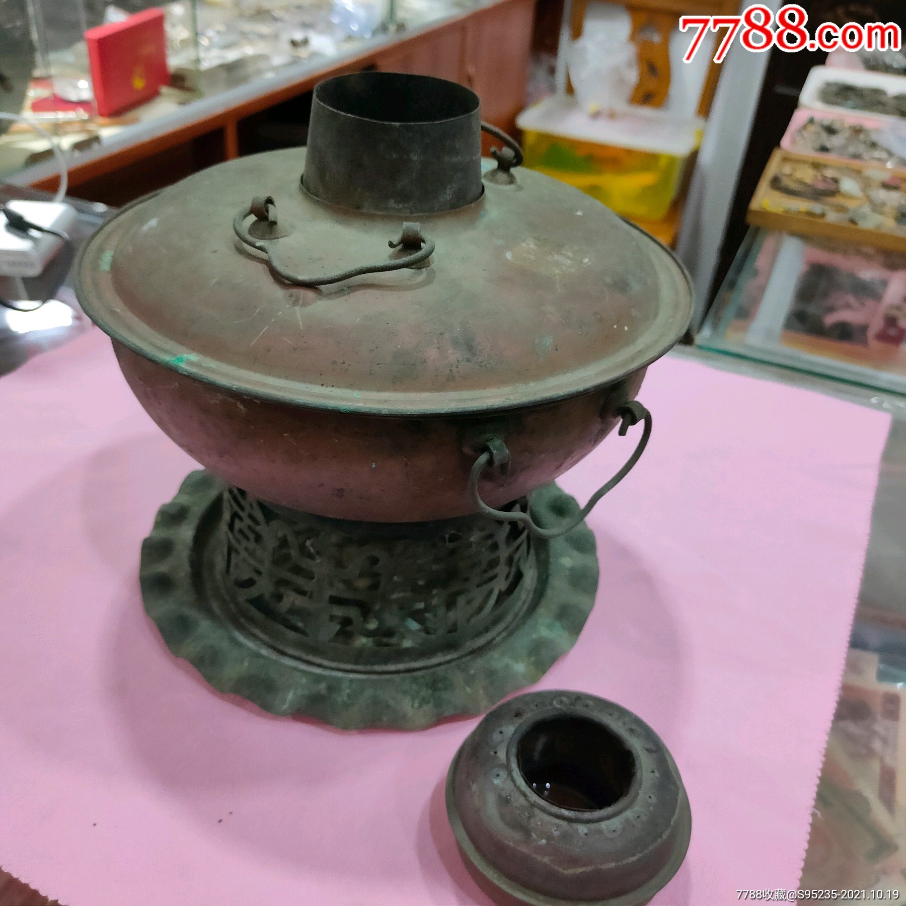 与众不同有钱人家用的铜火锅