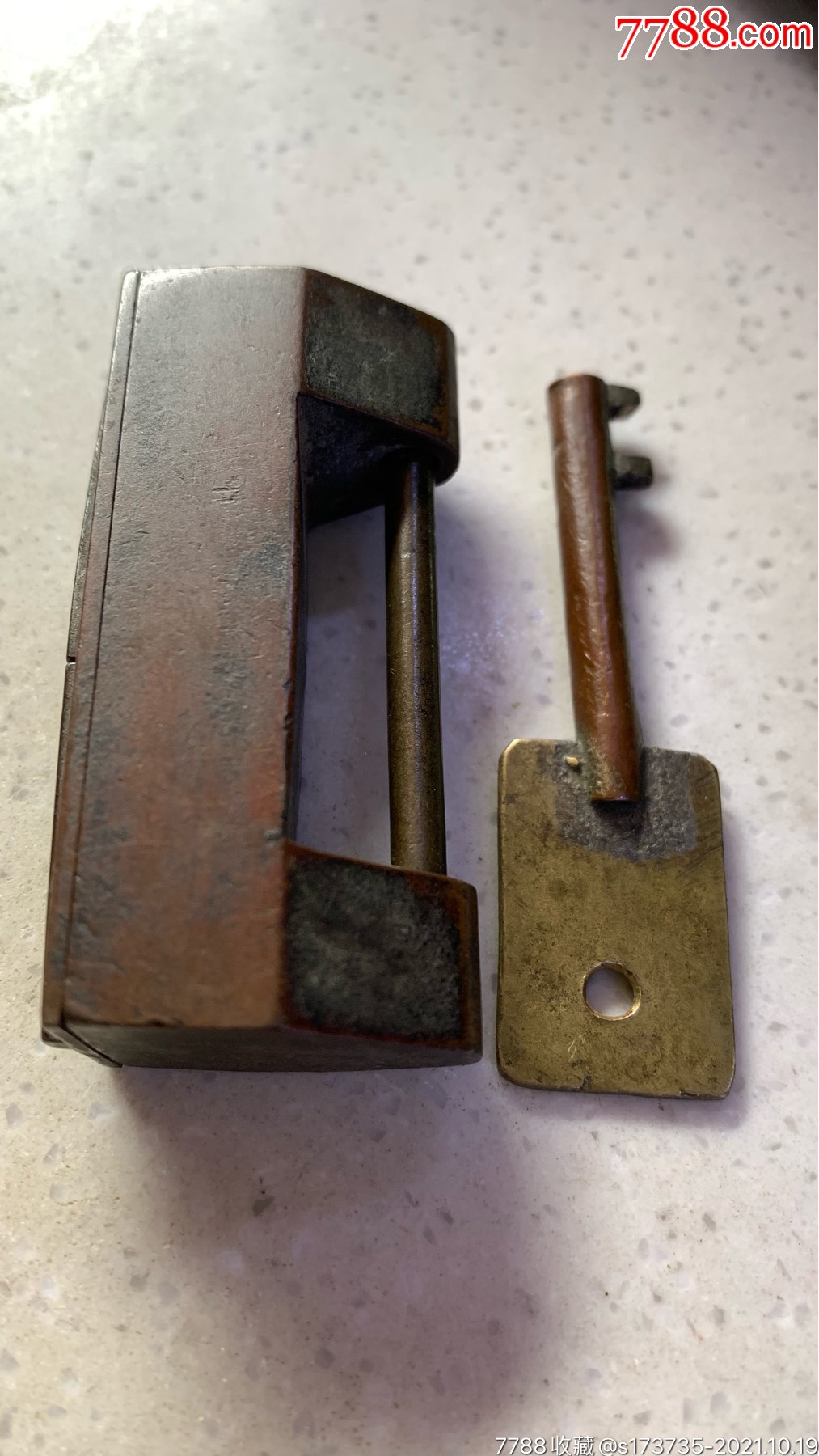 老铜锁老锁铜锁