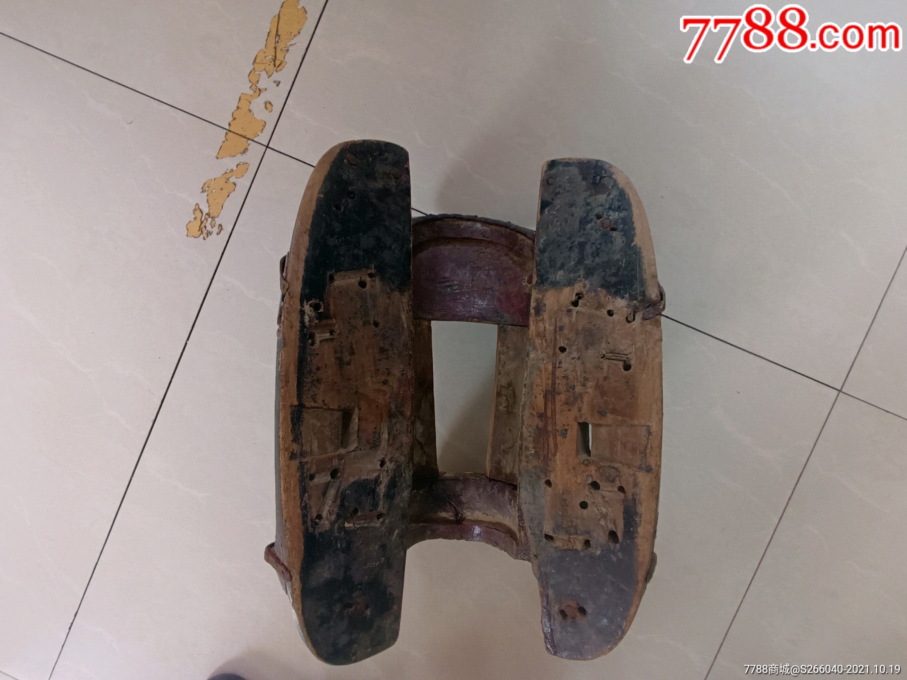 抗战时期马鞍子品如图有铁艺工艺字迹可看到少见