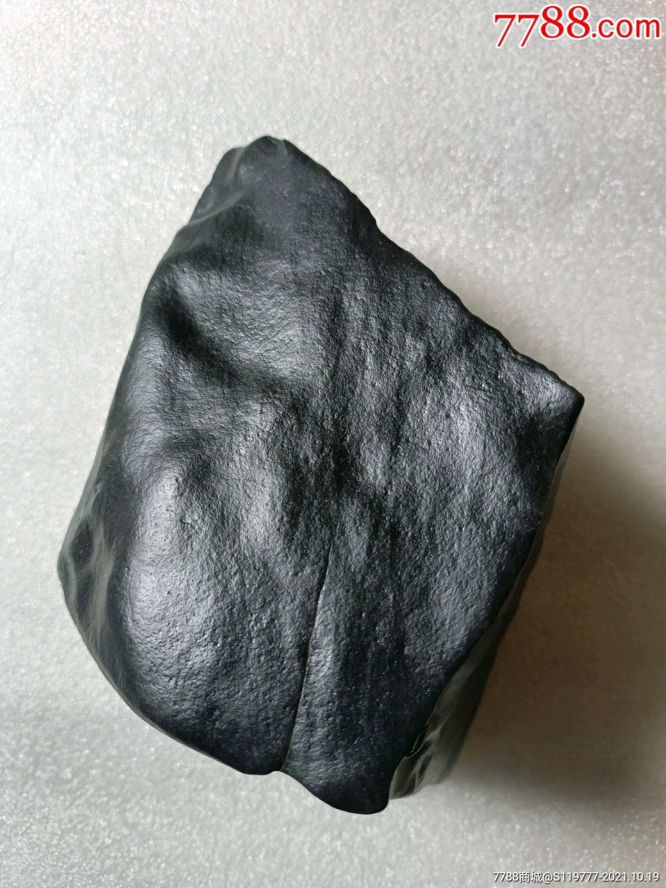 戈壁墨青花大籽料把