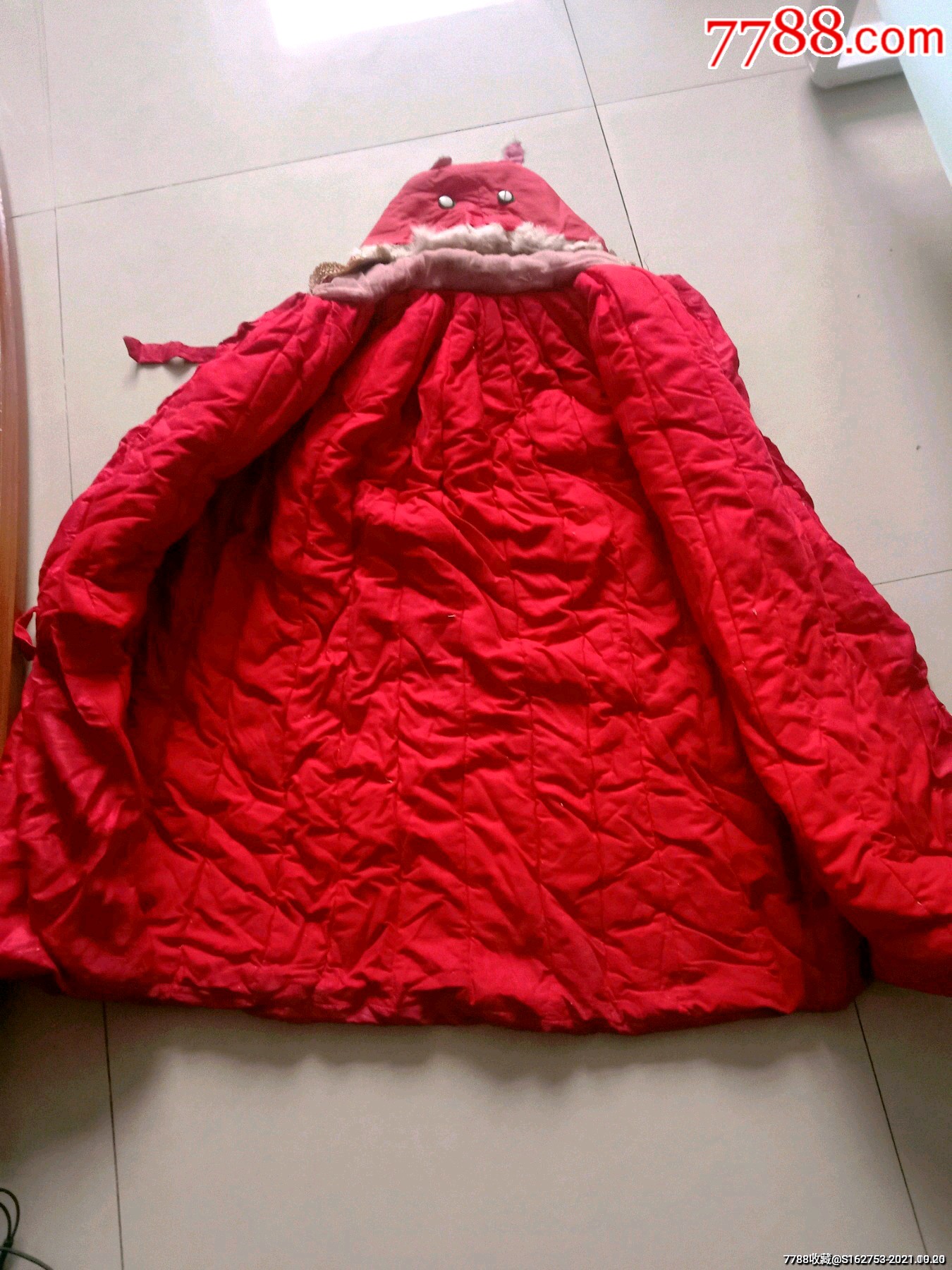 八十年代儿童抖蓬大衣一个