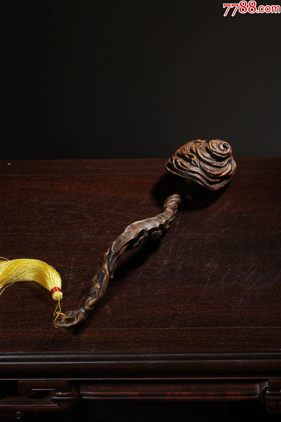沉香木雕如意摆件