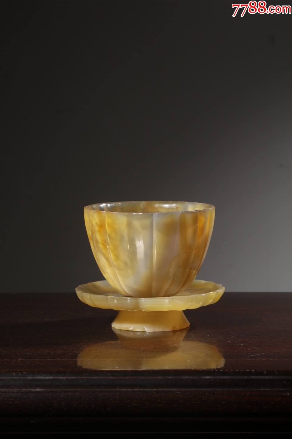 海外回流天然玛瑙葵口形主人杯带杯托一套