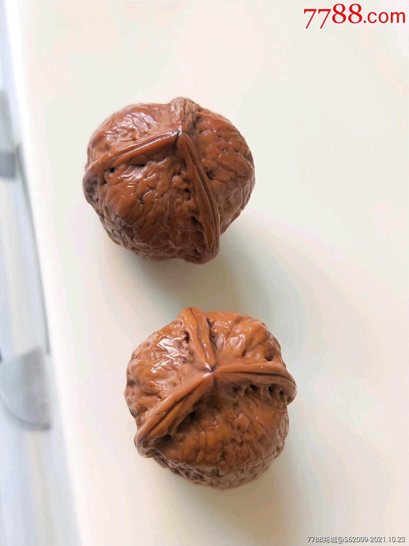 包浆红润好品*棱铁核桃一对