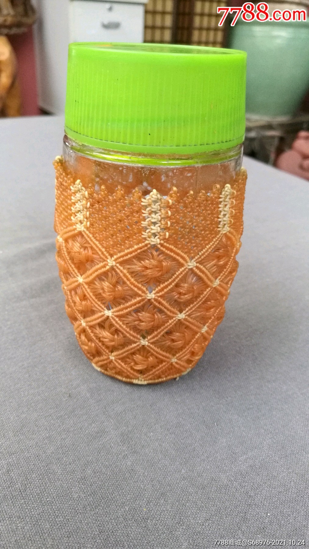 6070年代玻璃杯手工编织塑料头绳材质的防热套时代感强可做影视道具