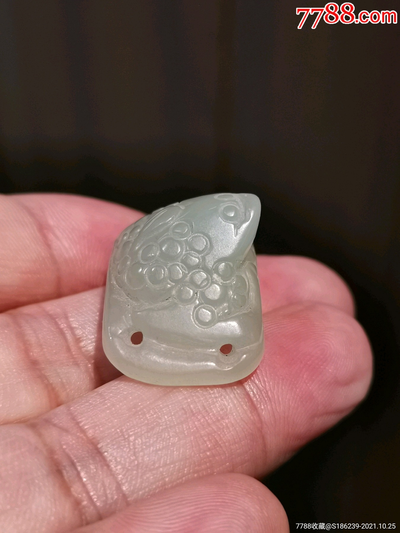 明清招财三足金蟾玉饰规格长31宽18高16mm