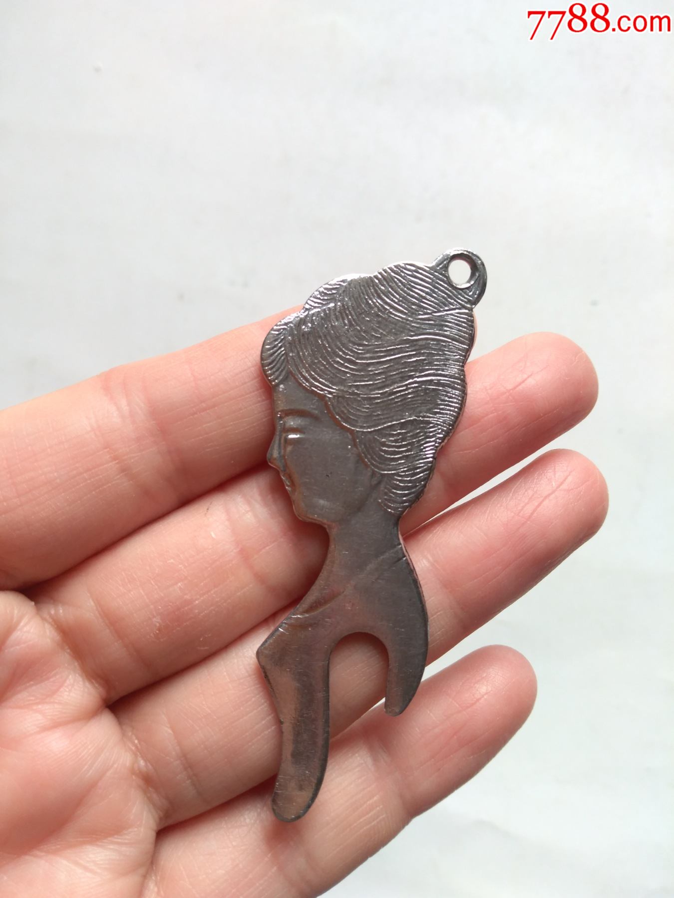 八十年代开瓶器纯手工很精致特别发丝很精细保存好点图可放大