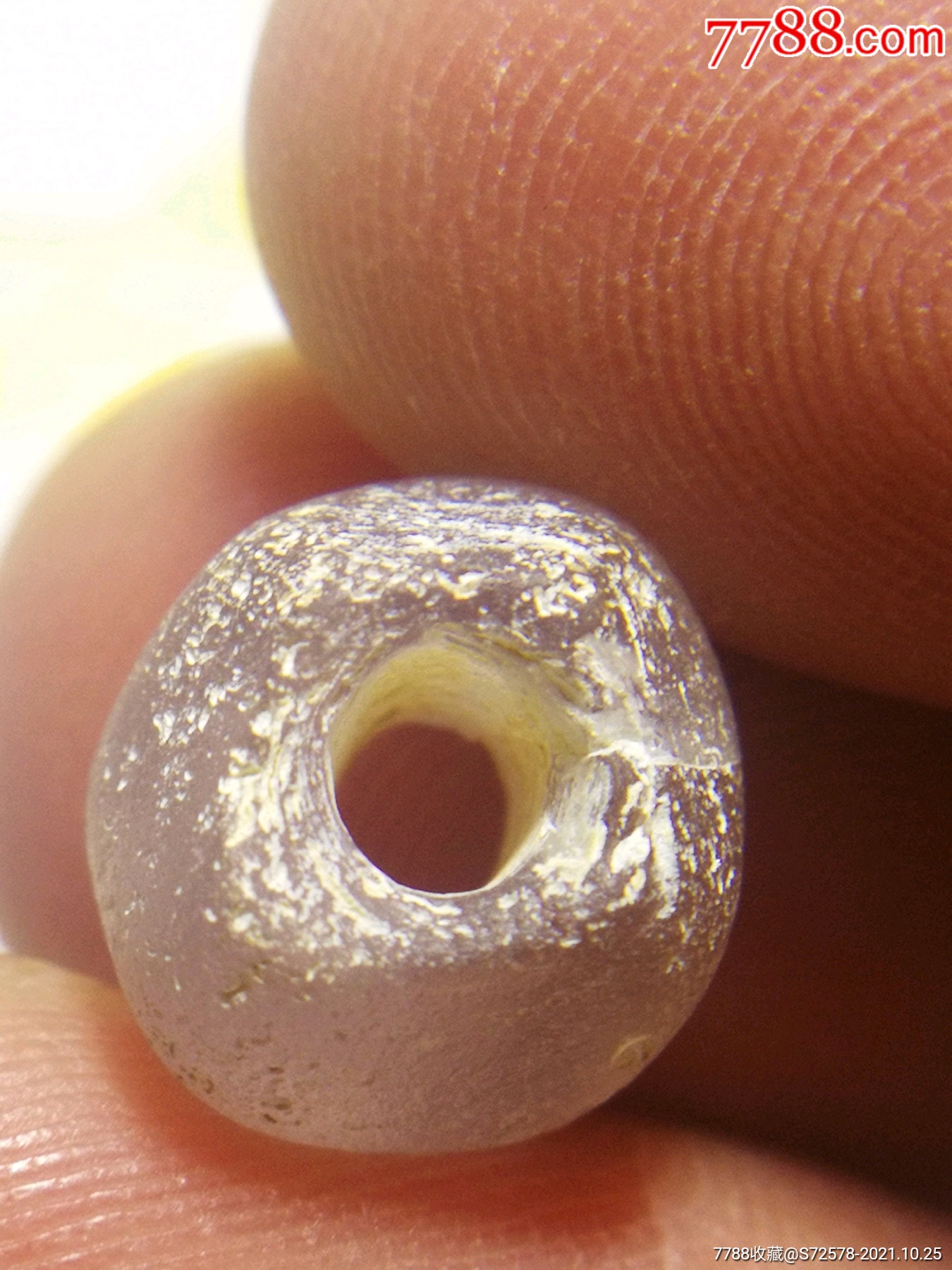 汉代丝路多棱老琉璃珠