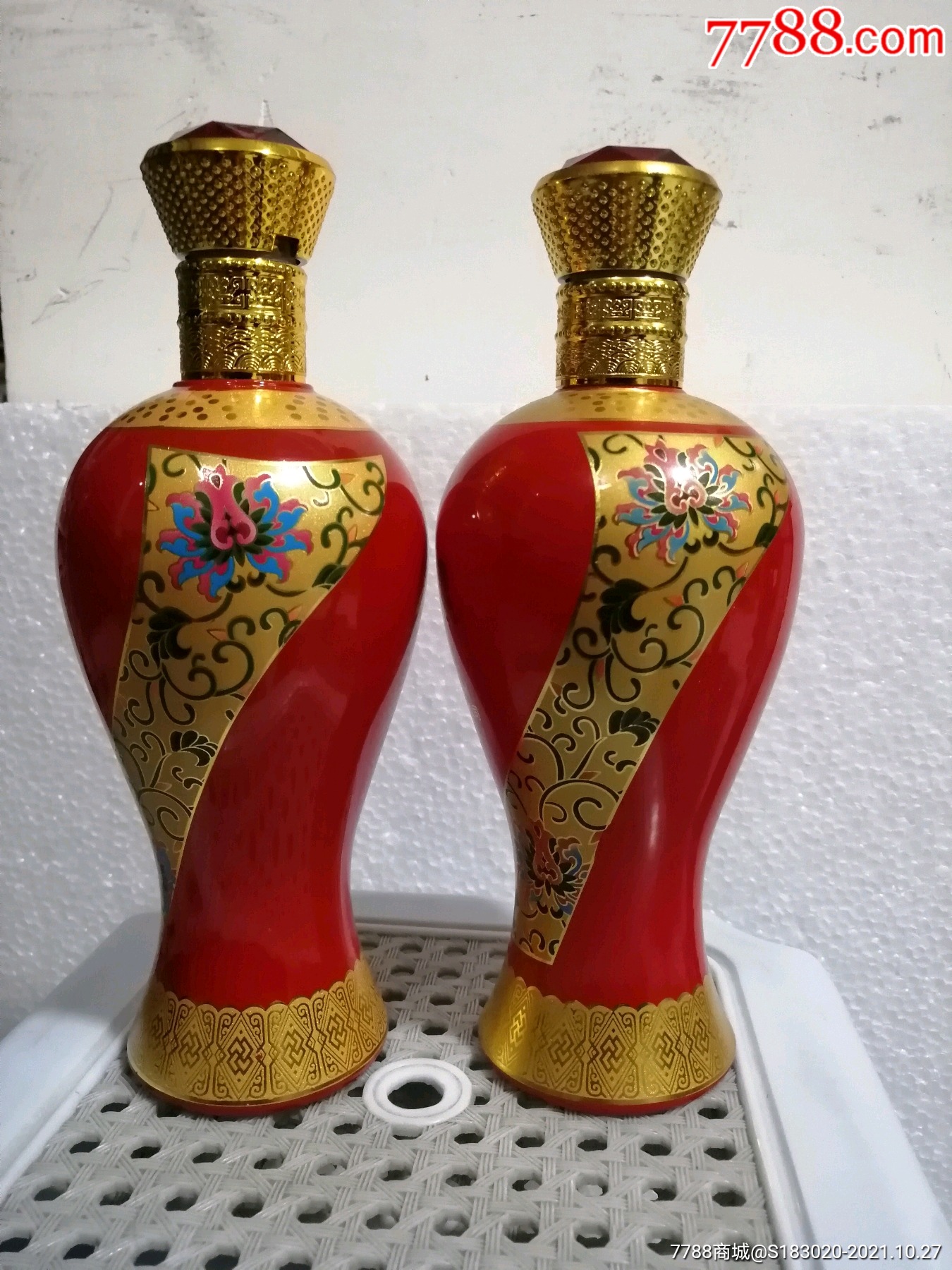 福建老字号《东平高粱》空酒瓶一对(福建政和东平高粱酿造有限公司)