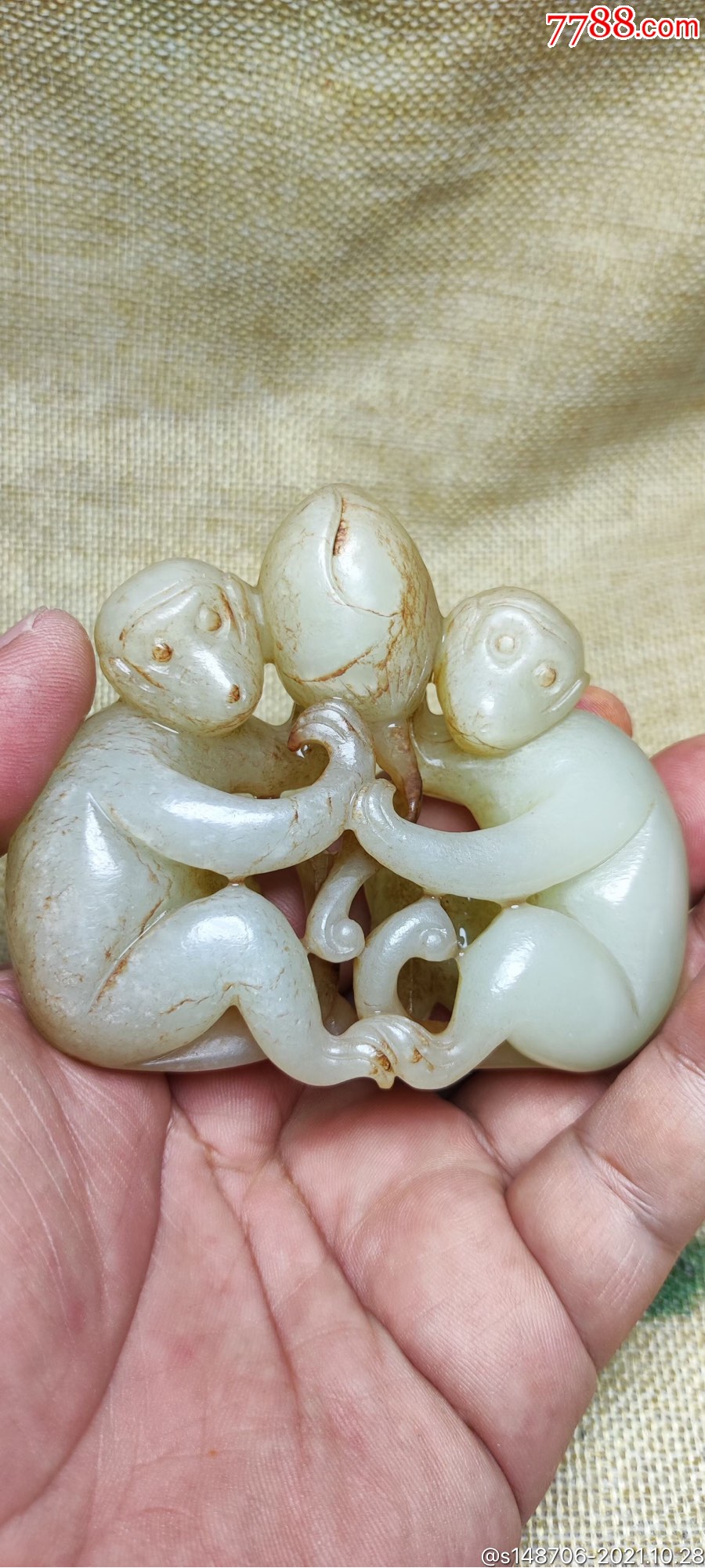 旧藏明清和田玉双猴献寿摆件
