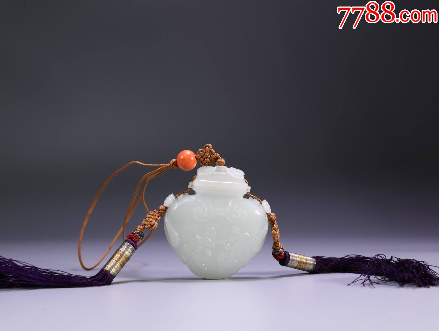 和田玉花鸟香囊