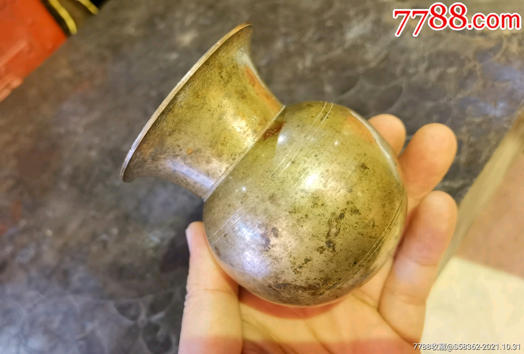 民国时期漂亮小巧做工规矩的老铜渣斗包浆皮壳漂亮