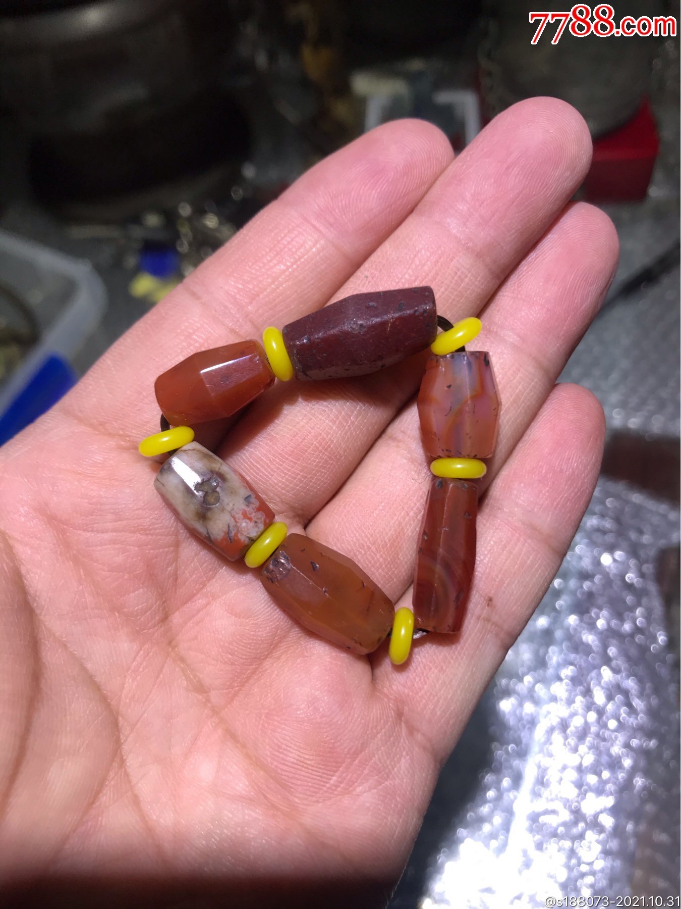 战汉时期～八棱玛瑙珠子手串