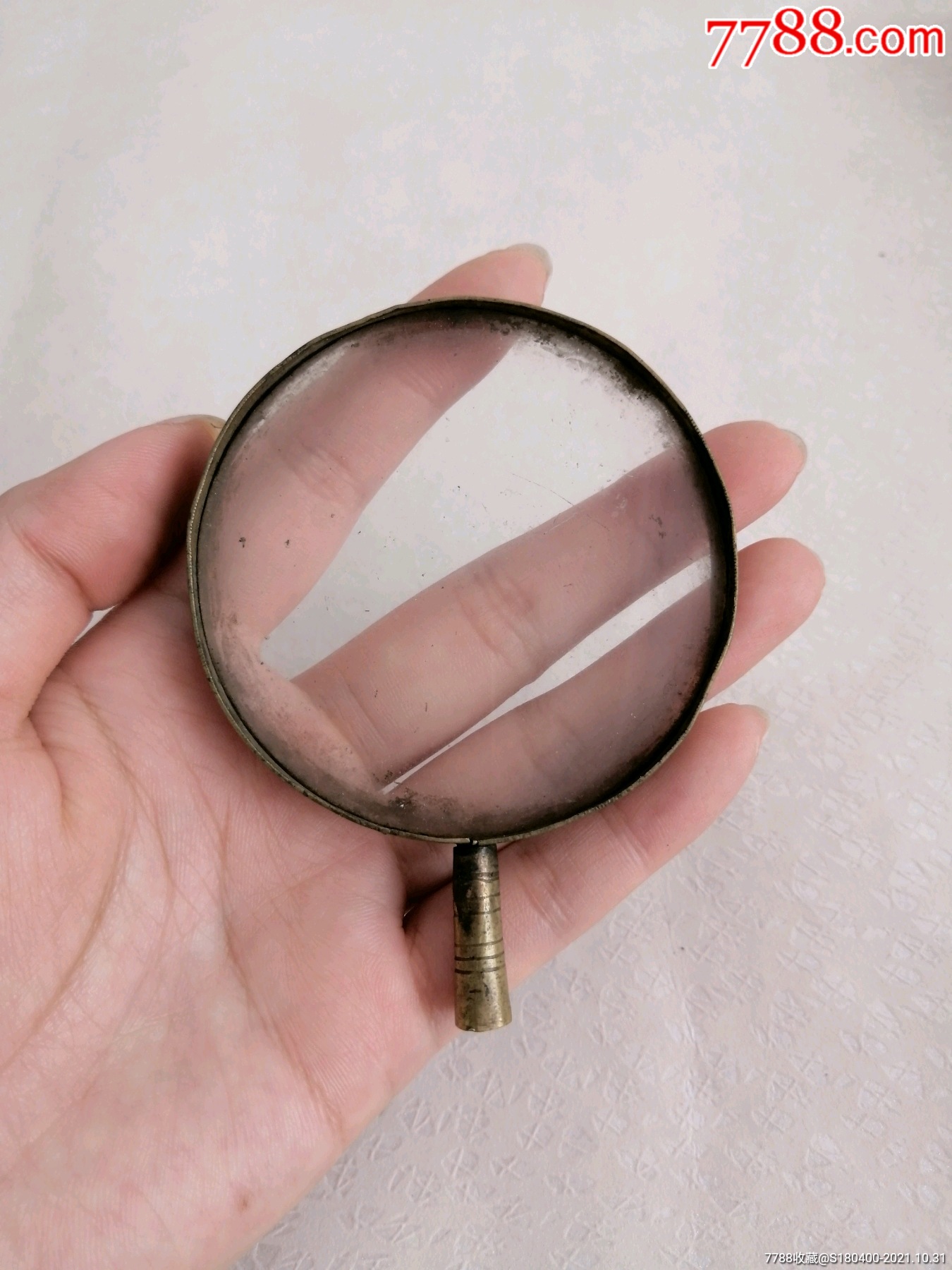 铜框带工放大镜