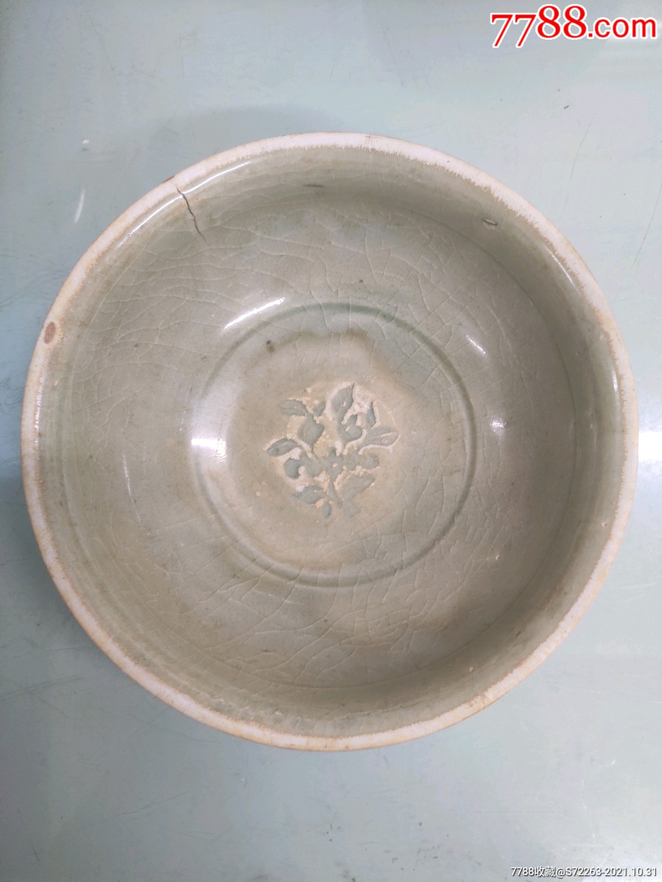 明代龙泉刻花碗