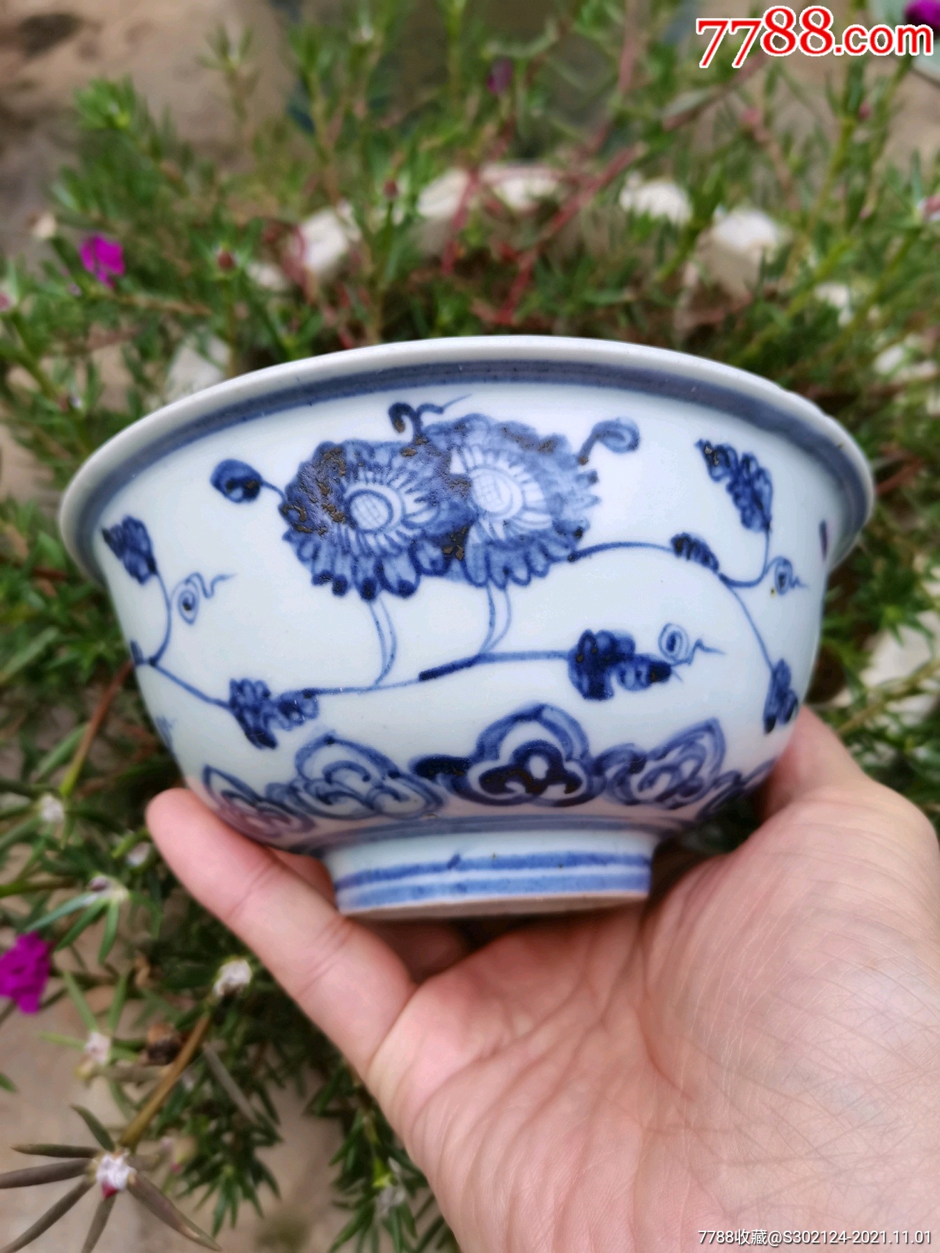 明朝缠枝花青花碗