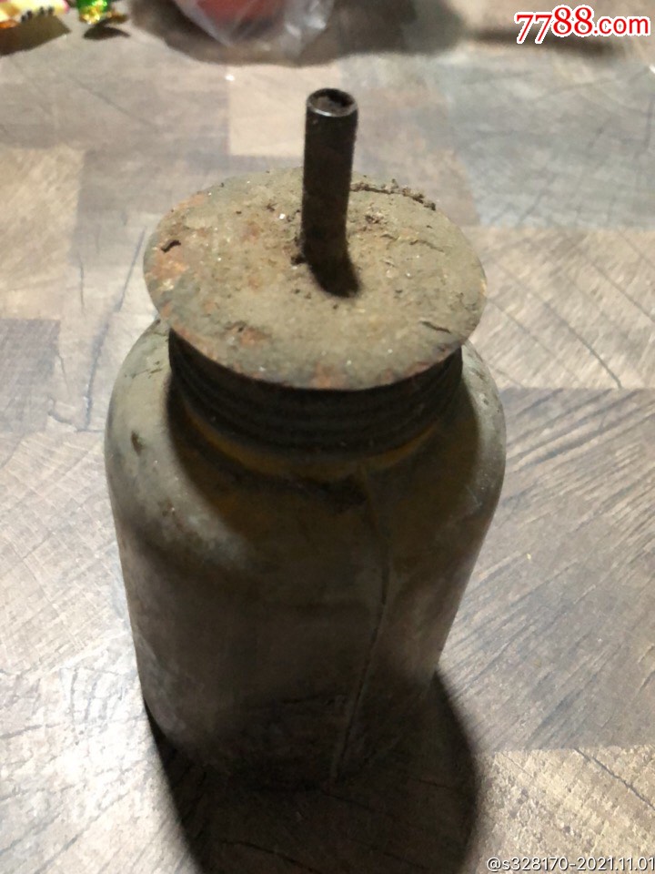 老式煤油灯瓶