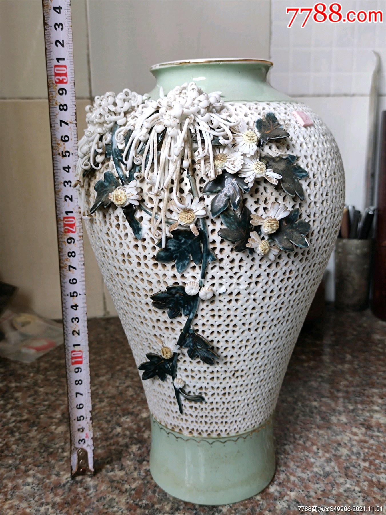枫溪陶研所精品通花瓶,彩绘瓷/彩瓷,粉彩,八十年代(20世纪),釉上釉下