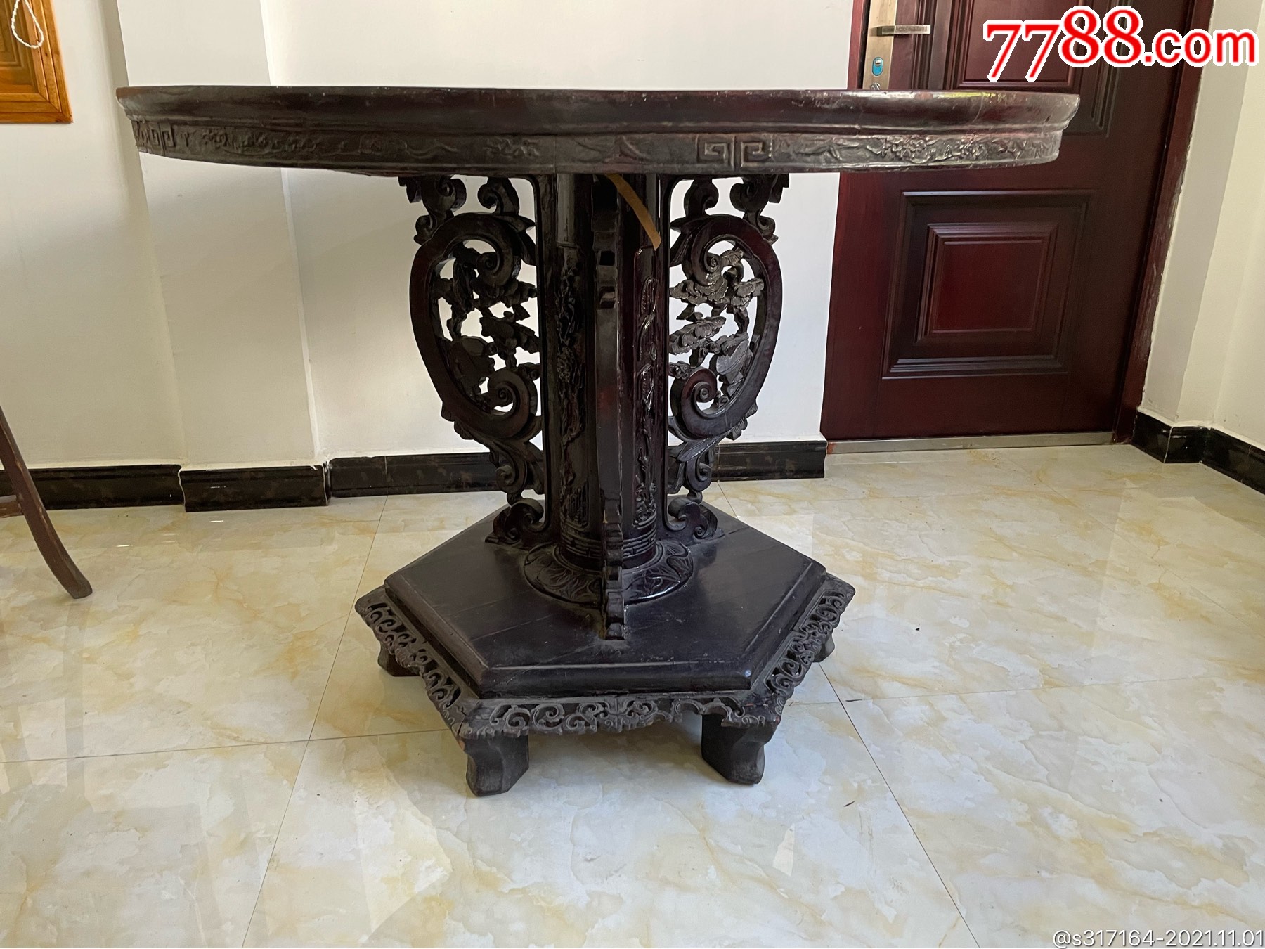 民俗木雕收藏硬木圆桌饭桌老物件下乡