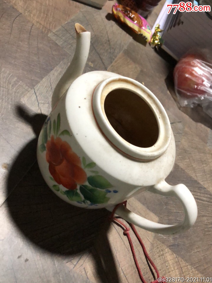 老式握把茶壶