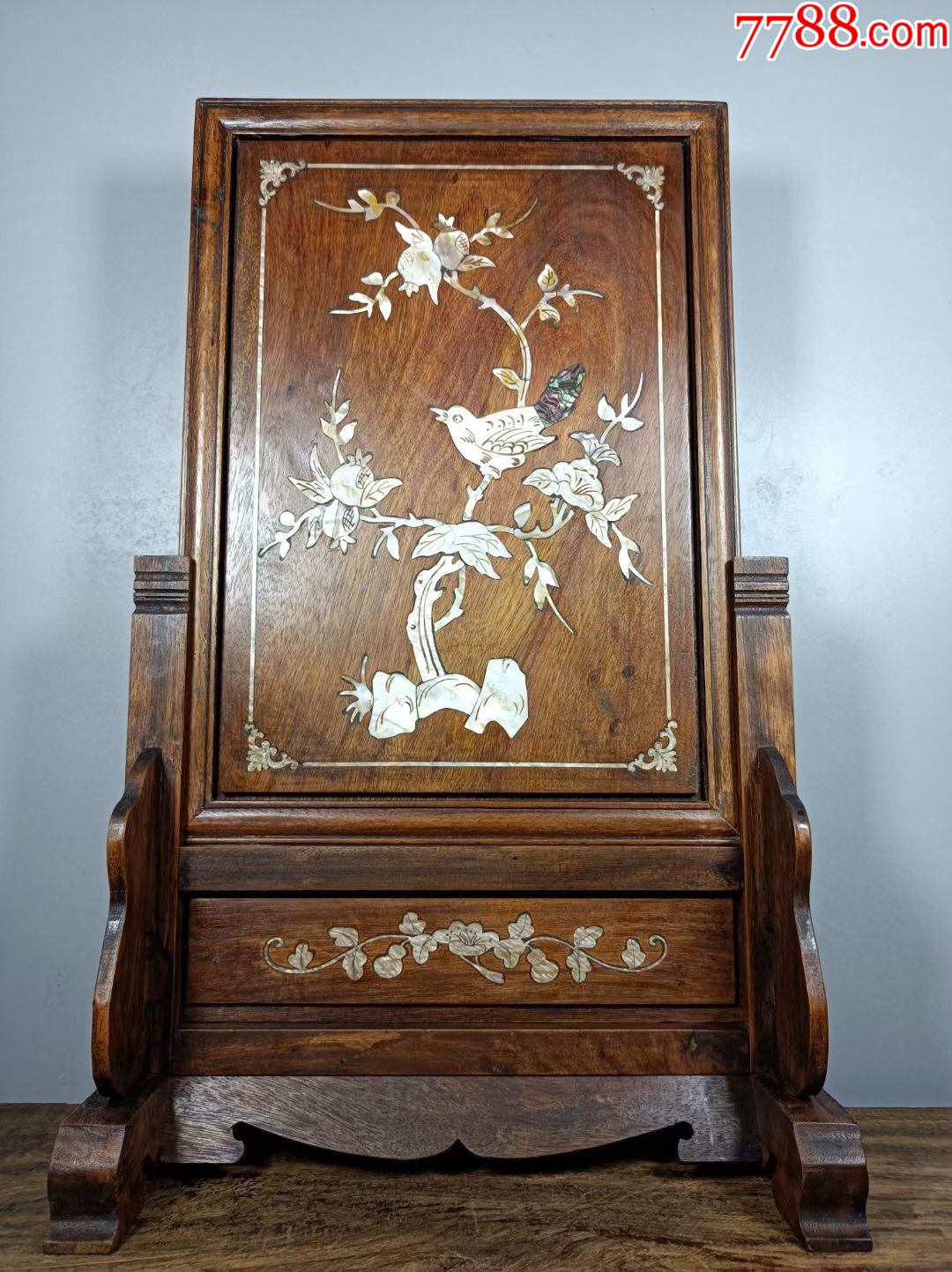 花梨木镶贝壳花鸟插屏