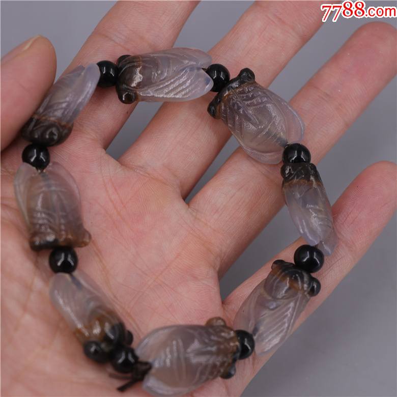 精品收藏级巧色雕缠丝玛瑙蝉手链