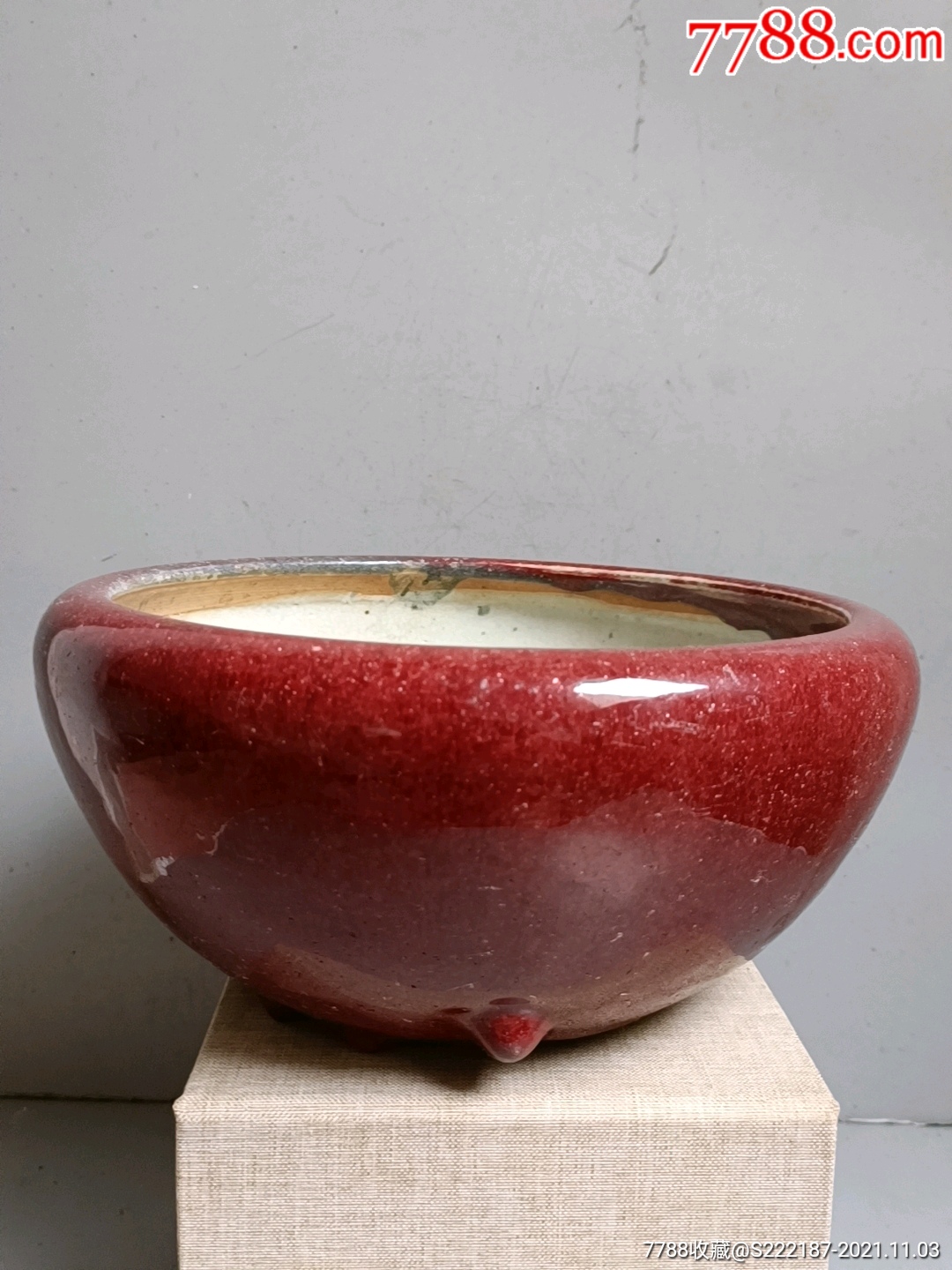 真清代三足朱砂霁红釉大炉