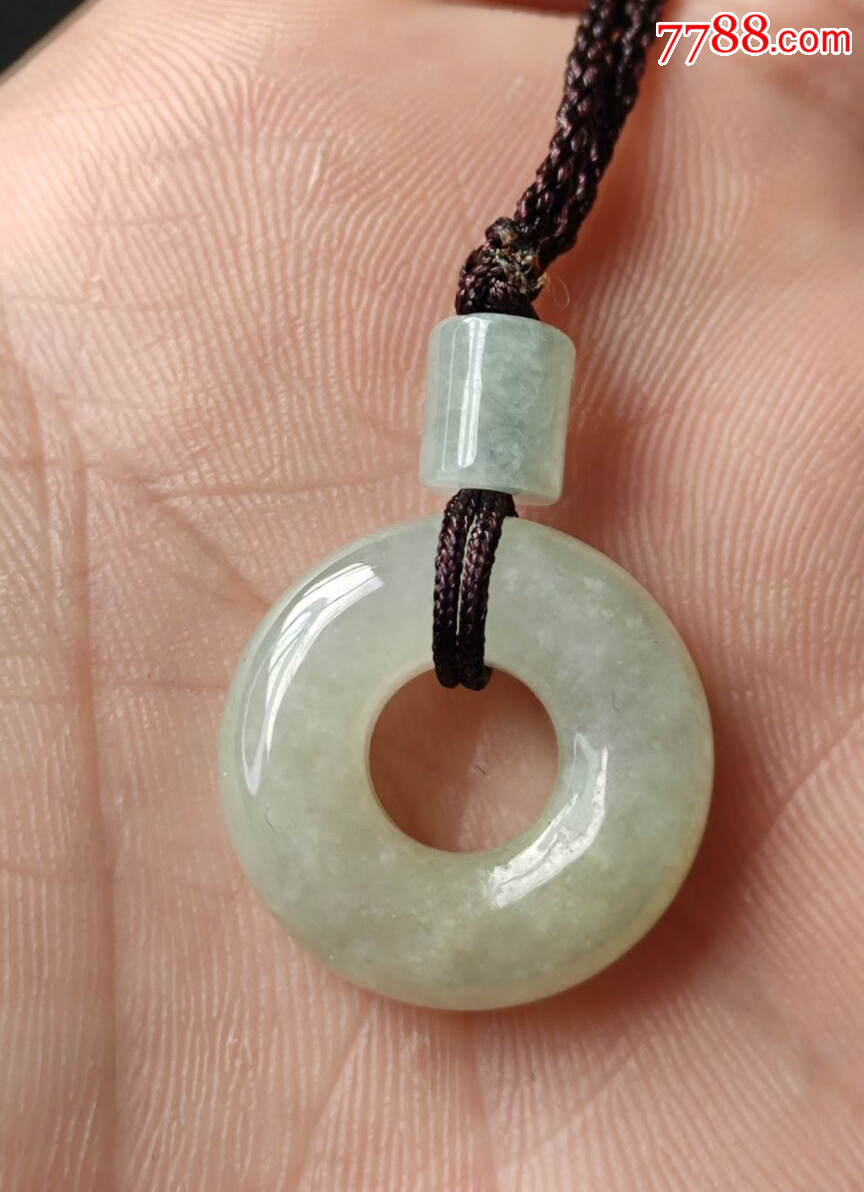 翡翠甜甜圈平安扣水润饱满顶珠也是翡翠