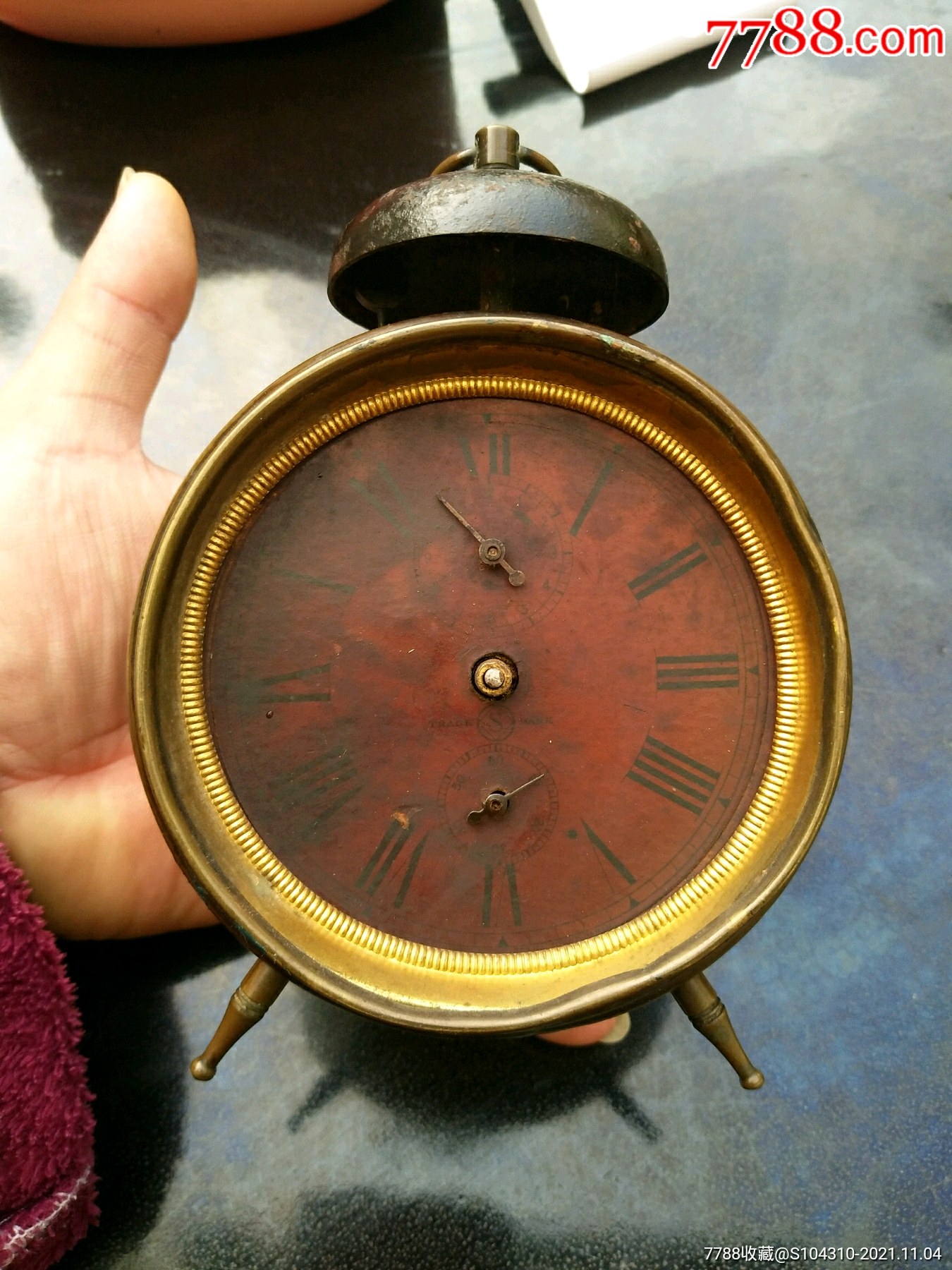 滚动鼠标滚轴,图片即可轻松放大,缩小更多"闹钟/马蹄表