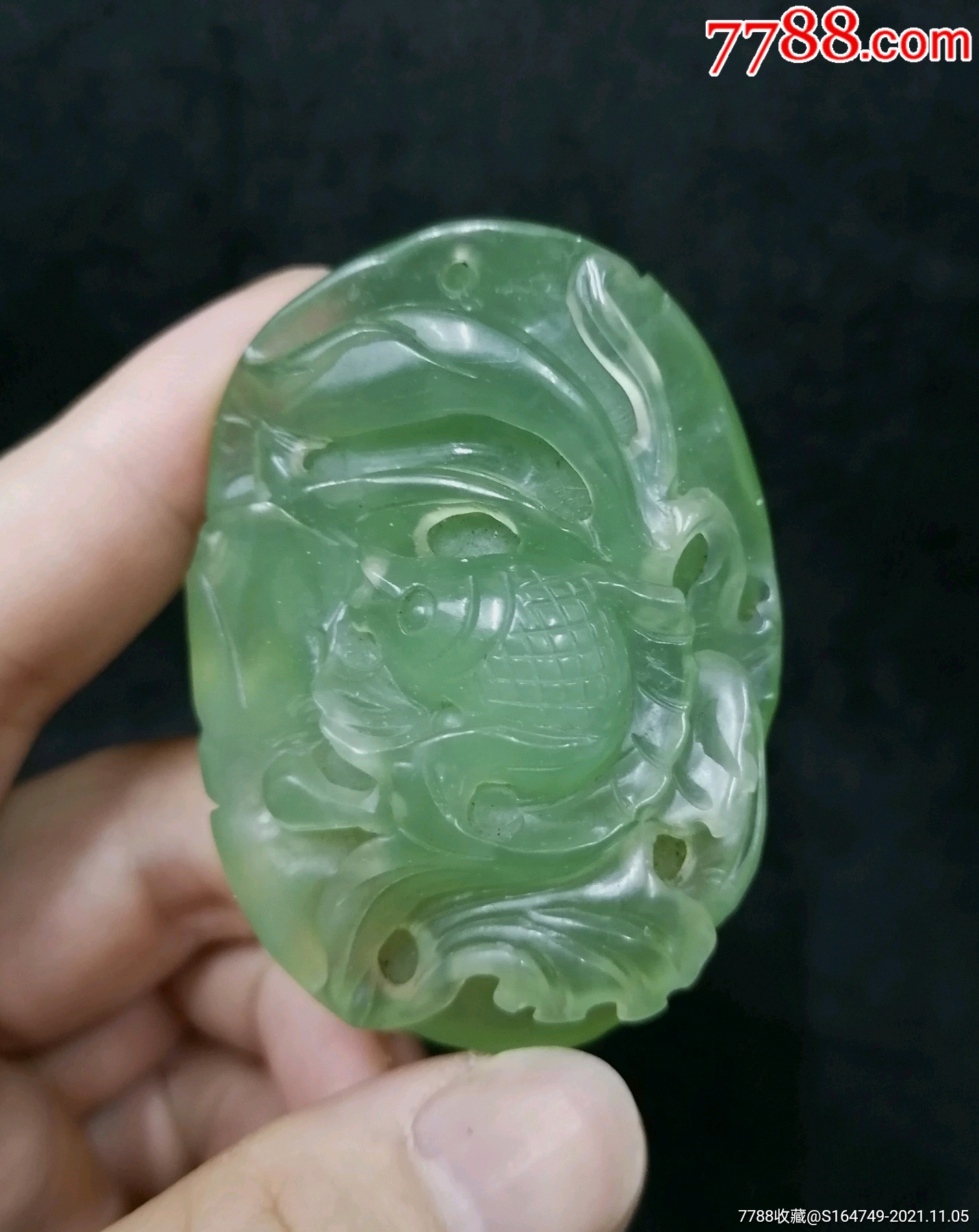 早期老岫玉年年有余手把件