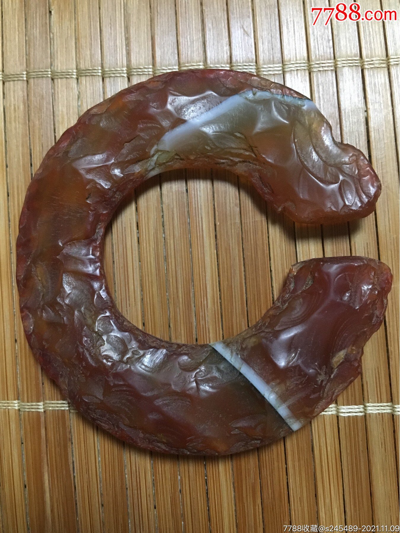 红山文化早期打制玛瑙器
