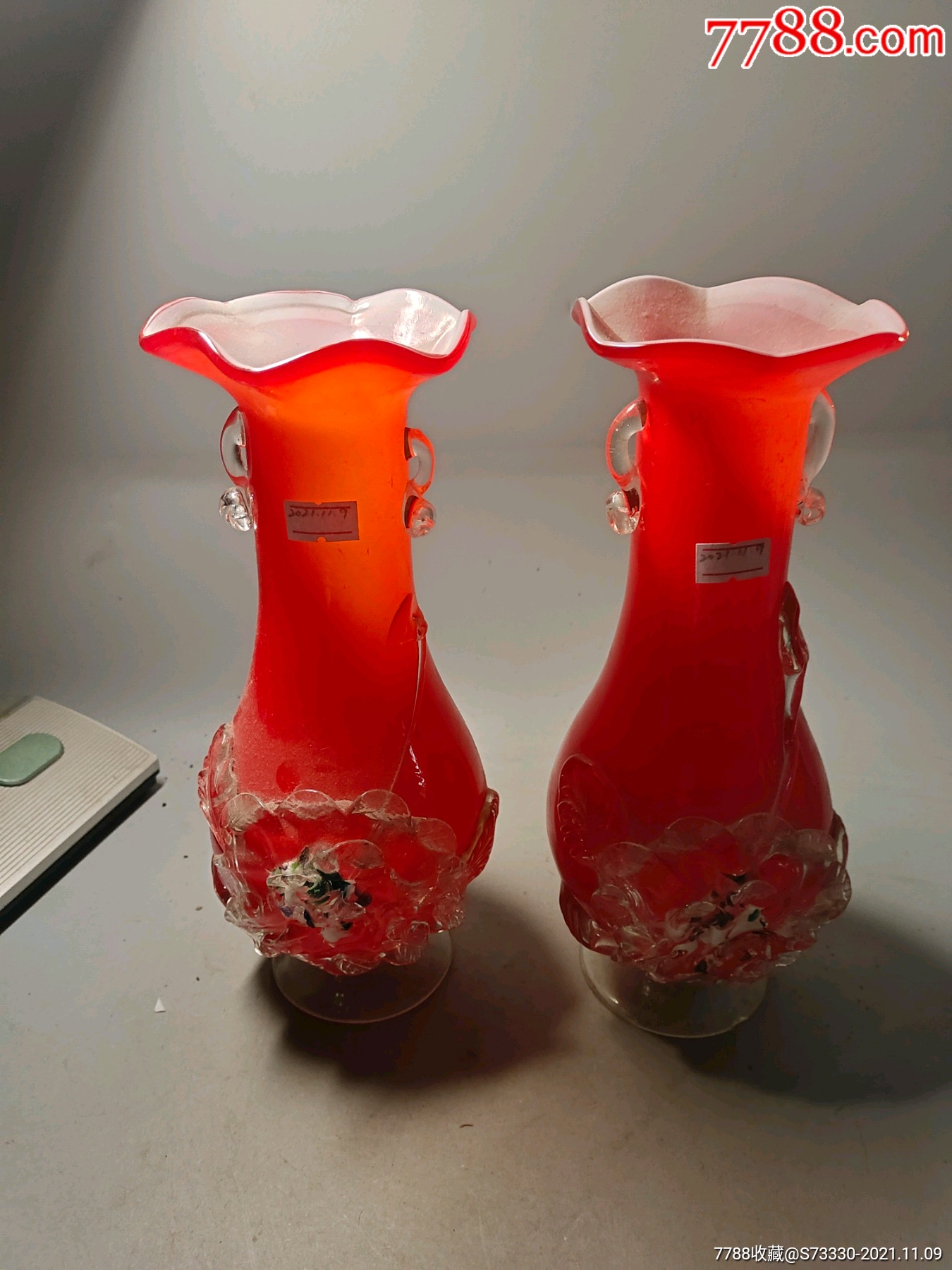 怀旧老物件创汇期红色玻璃花瓶一对