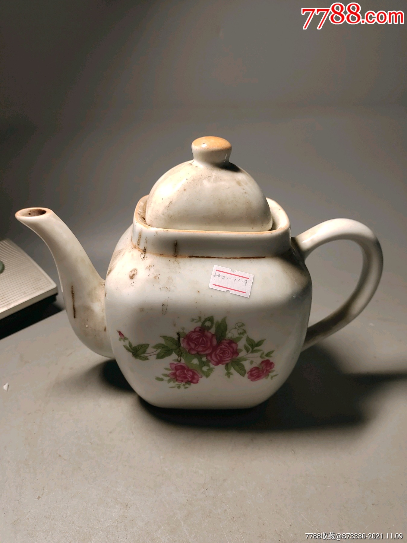 70年代左右红色月季花茶壶一把盖子舌头磕