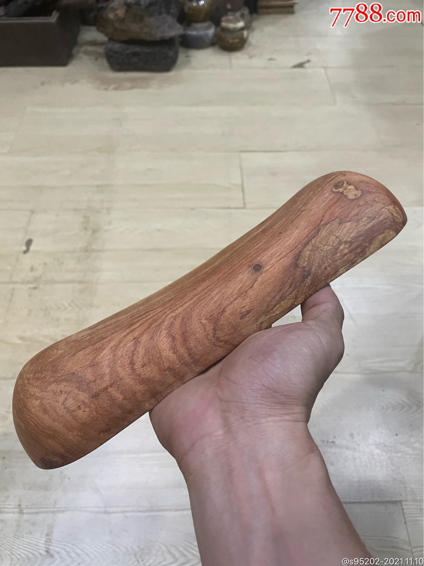 八十年代的花梨木枕头