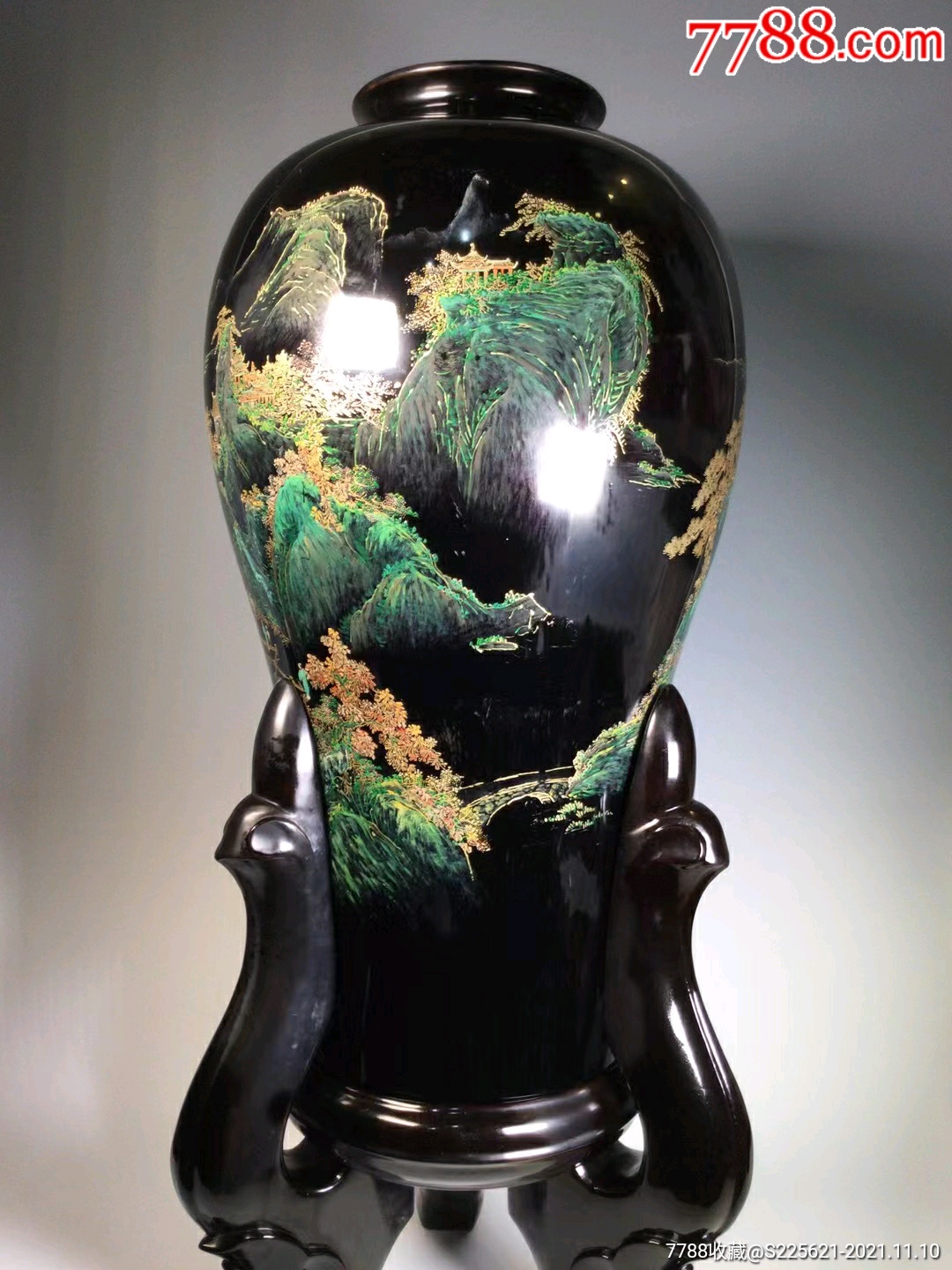 创汇时期福建脱胎大漆描金彩绘山水瓶加底座