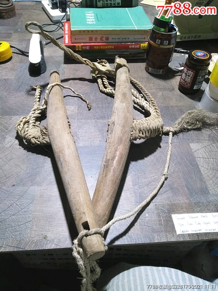 老式套牛脖子上的木制样子