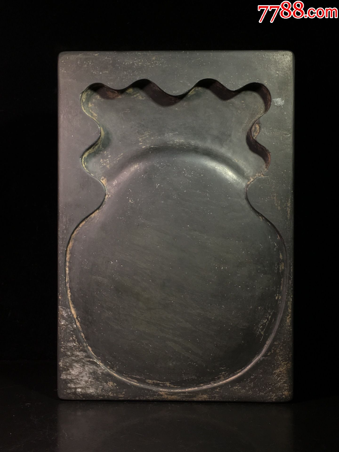 眉纹歙砚邀明月