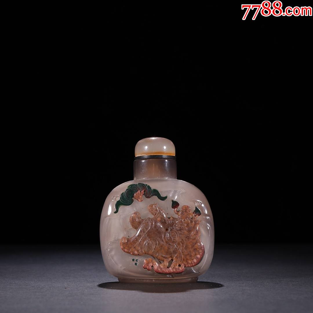 天然玛瑙钟馗鼻烟壶