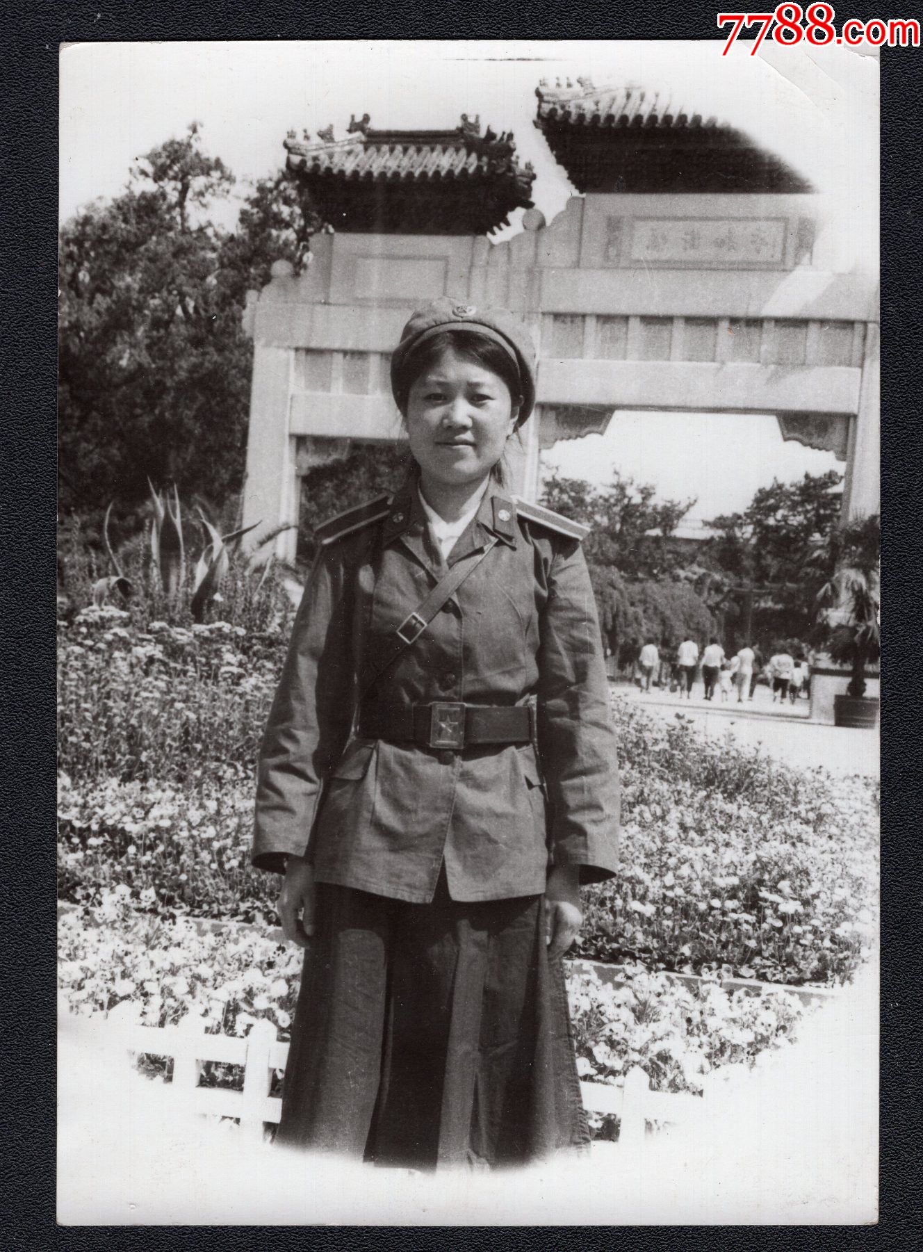 68年女兵老照片图片