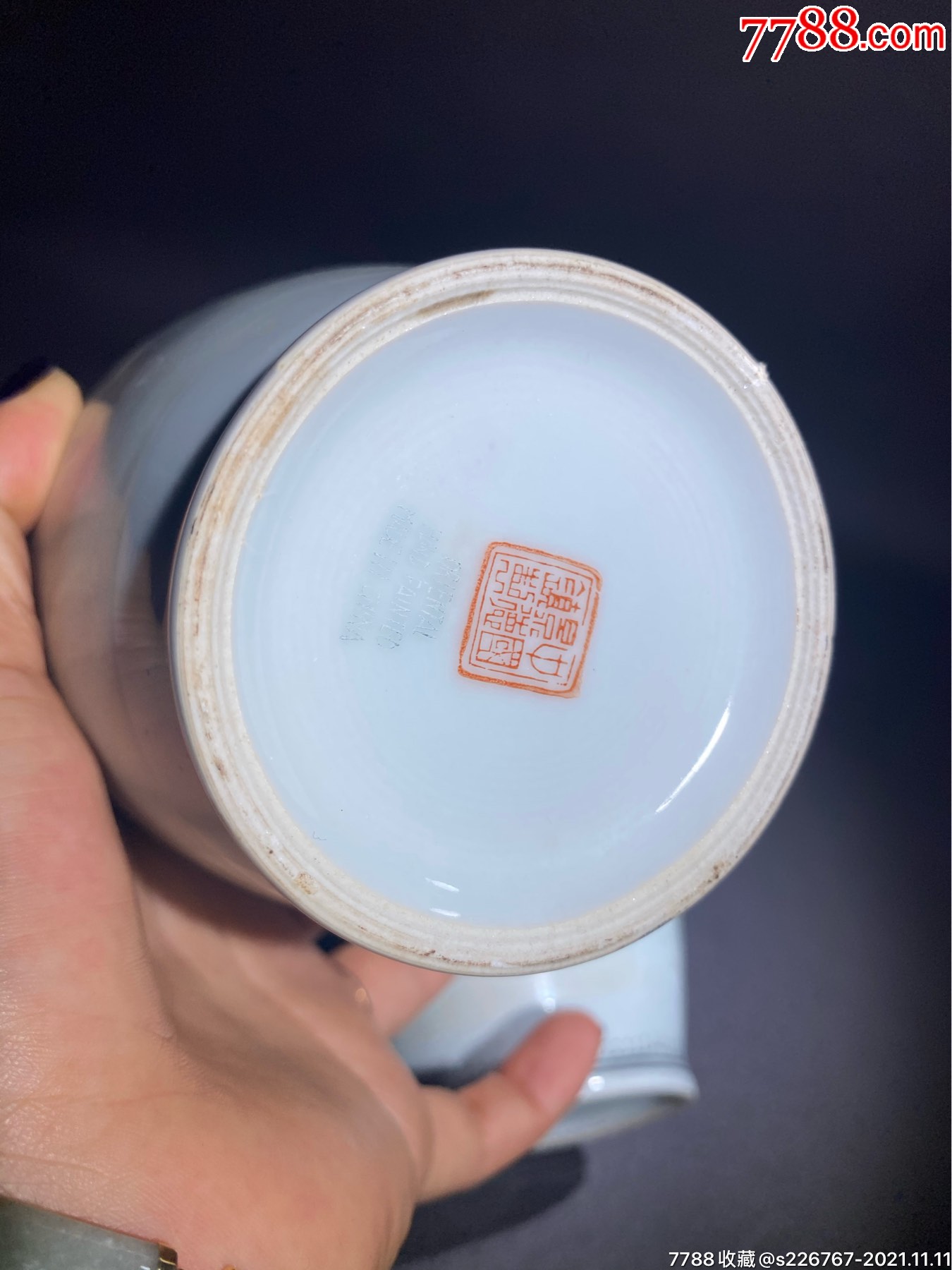 创汇时期景德镇出口瓷瓶一对