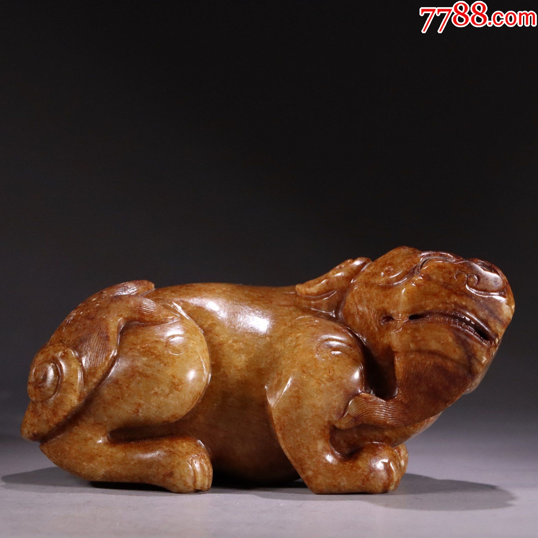 汉代和田玉籽料瑞兽