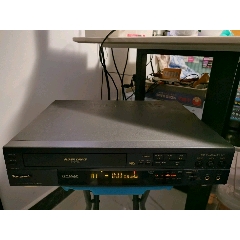 万利达三碟连放影碟机