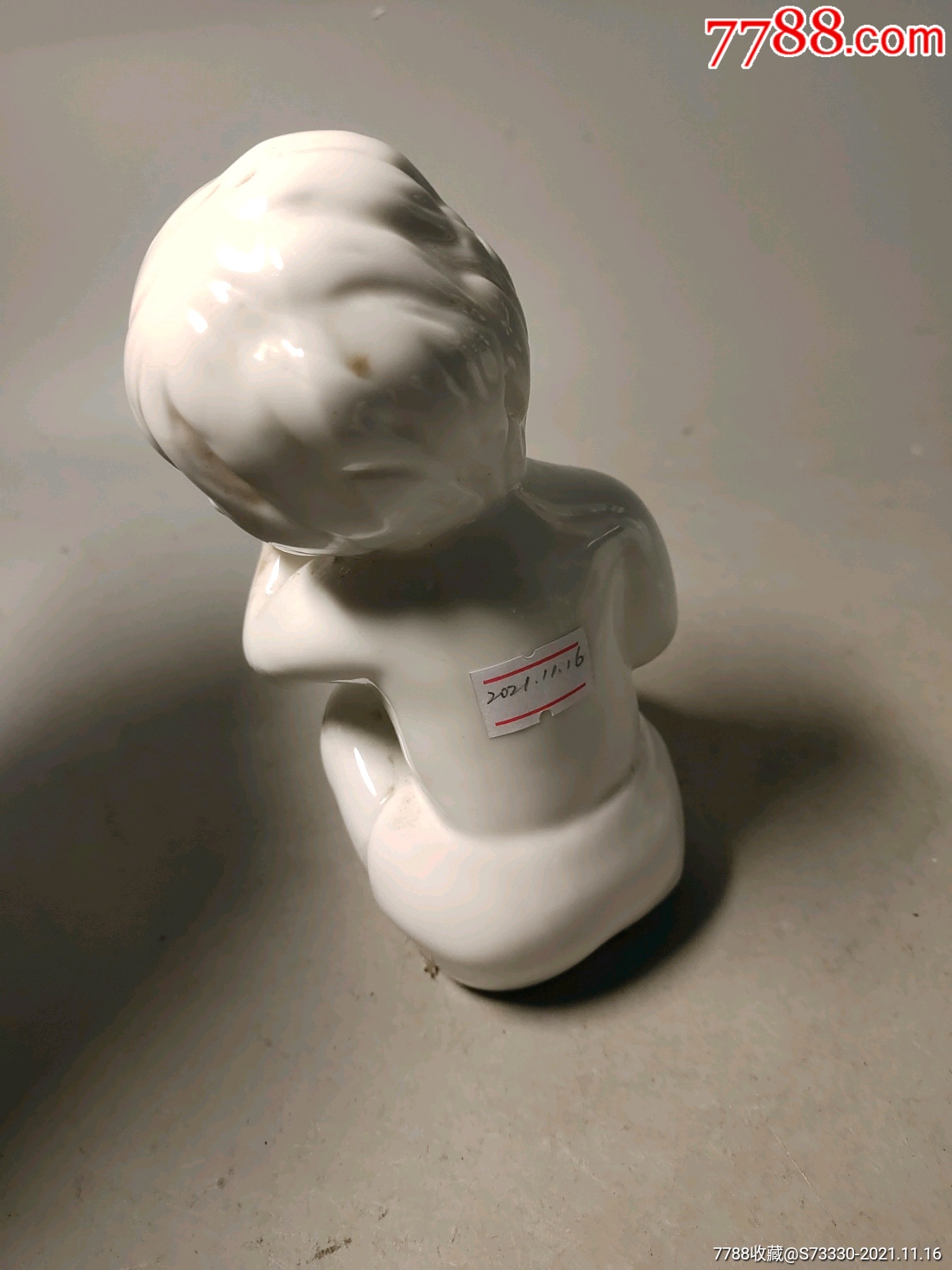 创汇期,打电话的白瓷娃娃