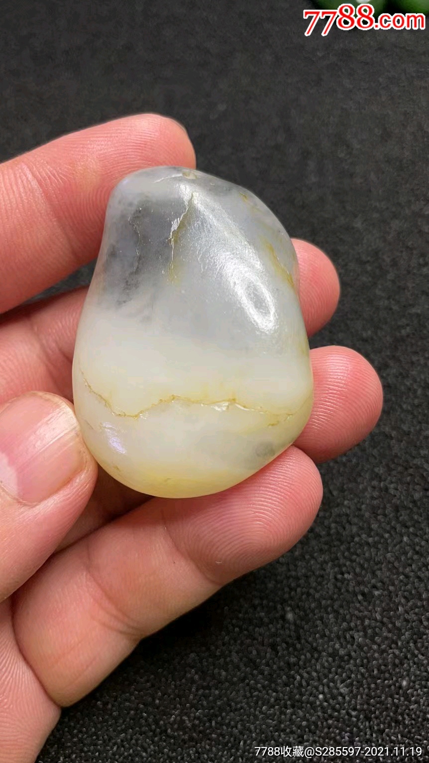 和田玉籽料独籽吊坠