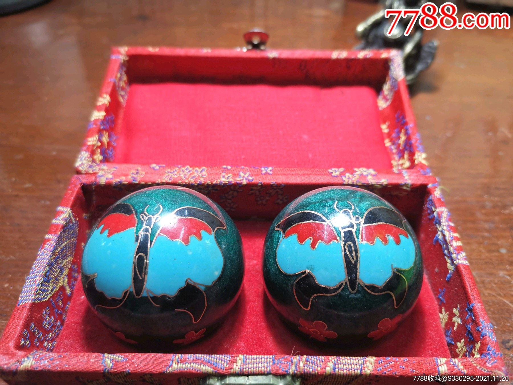 掐丝景泰蓝健身球一对蝴蝶花