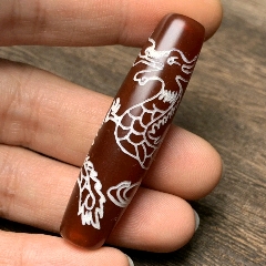 红玛瑙五爪神龙天珠挂件.不议价