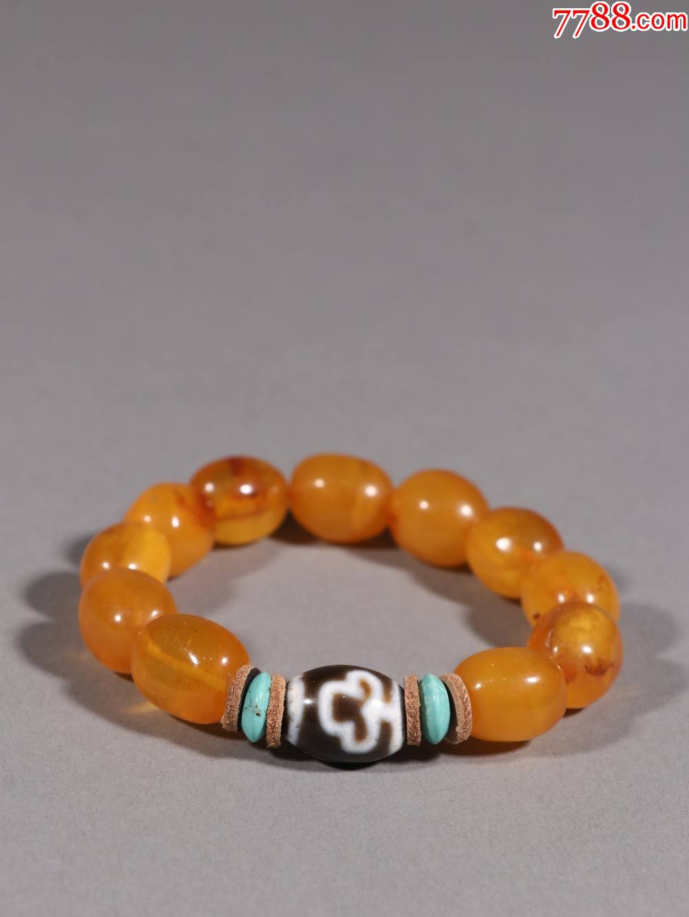 蜜蜡配天珠手串